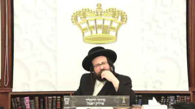 א פחד! זיין ווייב האט נישט קיין הענט!