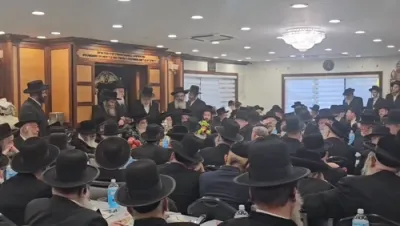 חמשה עשר בשבט ביי כ"ק אדמו"ר מסאטמאר שליט"א אין פלארידע 