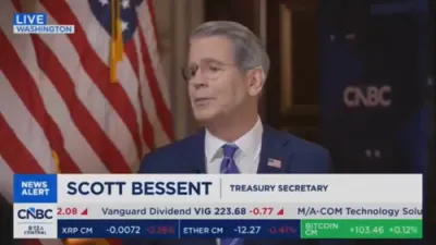 טרעזשורי סעקרעטאר בעסענט קריטיקירט אייראפע פאר אומדירעקטע רוסישע אויל אימפארטן.