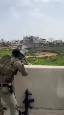 צה"ל סנייפער דעטאנירט געפלאנצטע אויפרייס מאטריאל וואס פארמיידט אטאקע אויפן מערב ברעג.