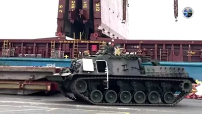 טערקיי שטעלט ארויס 2,000 טרופן און געפאנצערטע קארס אין דייטשלאנד פאר א נאטא דריל.