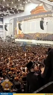 צענדליגע ווידיאוס פון סיום קריאת ספר תורה פון קדשינו בחצר הקודש סקווירא