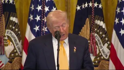 פרעזידענט טראמפ געבט כבוד נאך די טויט פון דזשעסי דזשעקסאן.