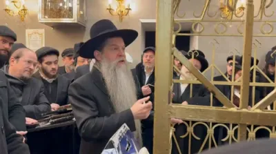 הרב בנימין אייזענבערגער אויף א נסיעה קיין פרעשבורג און קראקא