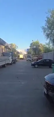 פיר טויטע, 17 פארוואונדעטע אין טשילע געז טראק אויפרייס.