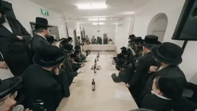 הרבישראל אדלער גראמט פאר כ"ק אדמו"ר מוויזניץ שליט"א 