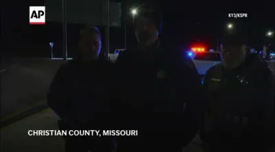 צוויי מיזורי פאליס געהרגעט אין פאטאלער שיסעריי.