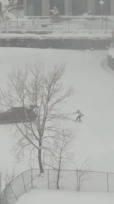 אלע סארט טשיקאווע סצענעס פון די שניי