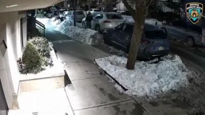 שומרים האבן געכאפט אפאר קאר גנבים אין בארא פארק.