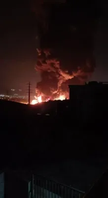 מדינת ישראל אטאקירט דריי גרויסע איראנער אויל פאבריקן.