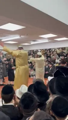 פיינע ווידיאוס פון פורים ביי כ"ק אדמו"ר מקרעטשניף כפר עטה שליט"א