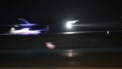 אמעריקאנע בי-1בי באמבארדירער לאונטשן נאכט אטאקעס אויף איראן.