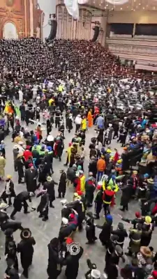 נעכטן פורים בחצר הקודש סקווירא