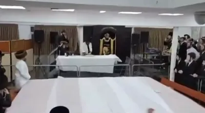 לענגערע ווידיאו: עד דלא ידע בחצר הקודש קרעטשניף כפר עטה