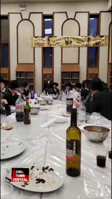 פורים בחצר הקודש זידיטשויב טשיקאגא