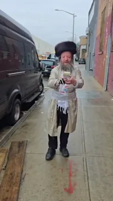 טשיקאווע פורים סצענעס אין די היימישע גאסן - חלק א'