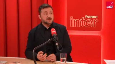 זעלענסקי מאכט וויץ אז טראמפ זעט אמעריקע און אוקריינא ווי א טאטע און א זון.