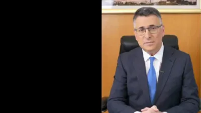 איזראעלי מיניסטער סער איז מרמז אז מדינת ישראל קען צילן איראן'ס נייעם העכסטן פירער.