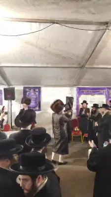 חלק ג': חנוכת מקוה הטהרה המפואר ליזענסק , סיום כתיבת ס"ת וסעודת ההילולא המרכזית אצל רבי ר אלימלך'ס הויף ליזענסק פולין