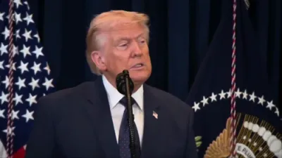 טראמפ זאגט אז באווייזן וועלן באשטימען די אמת אין איראן אטאקע.