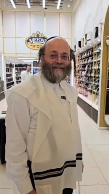 מפואר האט באקומען די בעלזא בלויע טלית פאר בלויז $89! רעגולערע טלית פאר $65