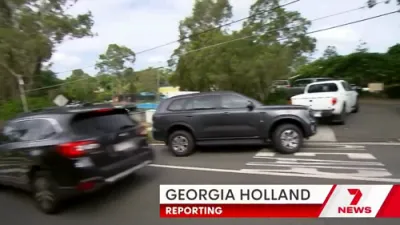 זיכערהייט עקספערטן ווארענען אז דאס וואס מ'פארלאזט זיך אלס מער אויף די "טאטש-סקרין" אין די קארס, איז שוין געווארן היבש איבערגעטריבן און צופיל.