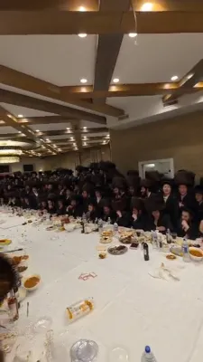 שלש סעודות היי הגה"צ רבי ישראל מאזעס שליט"א אין וויליאמסבורג 