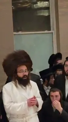 שלש סעודות היי הגה"צ רבי ישראל מאזעס שליט"א אין וויליאמסבורג 