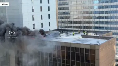 מידטאון וואלקן קראצער פייער שיקט שווארצע פלאמען איבער ניו יארק