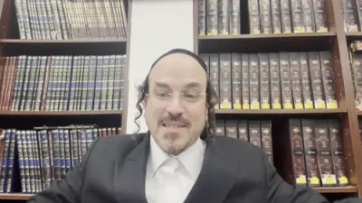 א הערליכע מעשה ביים בעש"ט הק זי"ע דער טאנץ ביים סדר נאכט וואס האט מבטל געווען די גזירה &ndash; דורך הרב אליהו שווארץ ביים שיעור עמוד היומי 'דרשו' מסכת שקלים דף ב'