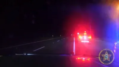 פאליציי אין פלארידע ביים ארעסטירן א מאן נאך א 3 שעהדיגע זוכעניש 