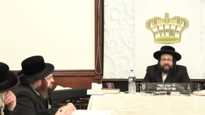 וואס טוט מען מיט א קינד וואס איס נעבעך אוועקגעפאלן פון אידישקייט ביים סדר נאכט!?!   