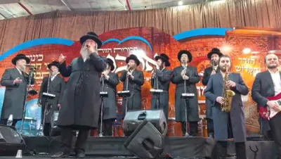 הרה"צ רבי אלימלך בידערמאן שליט"א ביים מעמד אתכנשו - למסיימי ספרי הזוה"ק