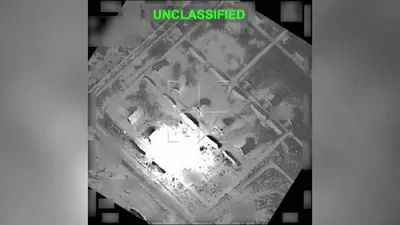 די אמעריקאנער אטאקעס האבן געצילט איראנער מיליטערישע באזעס, מיט'ן ציל אפצושוואכן די דראונגען און ארויסצוווייזן כח, הגם די אלע שריט האבן נאך מער אנגעצויגן די שפאנונגען אינעם גאנצן ראיאן.