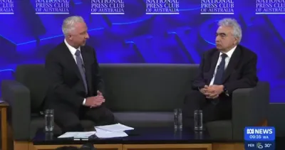 דער הויפט פונעם אינטערנאציאנאלן ענערגיע אגענטור ווארנט איבער א געפערליכע ענערגיע סופליי קריזיס נאכן פארשליסן דעם הארמוז דורכגאס.