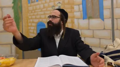  שיעור הכנה לפסח תשפ"ו - בעניין פסח בשמחה - הגה"צ רבי ישראל מאזעס שליט"א