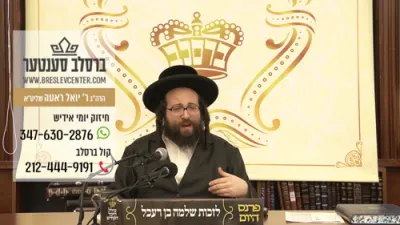 א אלטע בחור קומט צו א שמחה מ'טוט אים אן א שטריימל מיט א טלית.....  ס'הייבט אן צי וויי טוהן