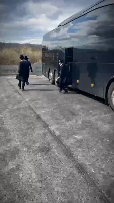 בחורי ישיבת נתיבות התלמיד פון בארא פארק ביים פוקד זיין דעם ציון הק' אין ליסקא