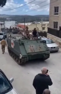 די לבנון ארמיי ציט זיך צוריק פון די דערפער פון בינט דזשבעיל צוליב א צה"ל אפענסיווע.