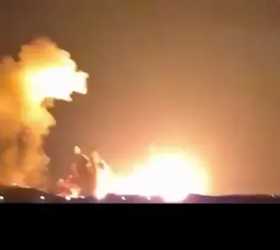 איזראעלי אמעריקאנע אטאקעס האבן געטראפן אמוניציע דעפא אין איספאהאן.