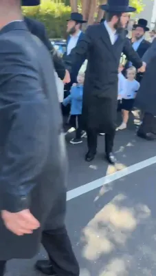 היסטארישע הכנסת ספר תורה אין עדת ישראל מעלבראן אוסטראליע 