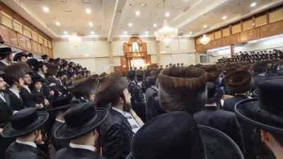 נעילת החג ביי הגה"צ אב"ד סאטמאר וויליאמסבורג שליט"א 