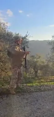 לבנון מיליטער אונטער פייער נאכדעם וואס א סאלדאט האט אויסגעלויבט חיזבאללה 