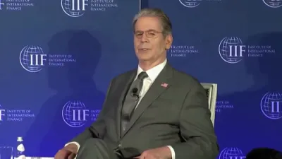 טרעזשורי סעקרעטאר בעסענט קריטיקירט דייטשלאנד פאר די טייערע קלימאט רענעוואציעס אין זייער לאנד 