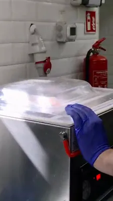 מאסן קוואנטומען פון עסן ווערט צוגעגרייט דורך ר' ישעי'לעס הויז הכנסת אורחים פאר די הילולא און די טעג ארום די הילולא