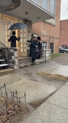 הרה"צ רבי אהרן מענדיל טווערסקי שליט"א בן כ"ק אדמו"ר מסקווירא שליט"א באזוכט אין מאנטריאל