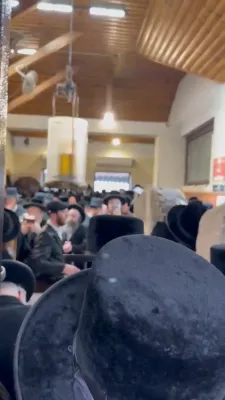  אמרי קודש פון כ"ק אדמו"ר מסאדיגורא ירושלים שליט"א ביי שולחן הטהור יומא דהילולא של זקנו הרה"ק הכנסת מרדכי זיע"א כ"ט ניסן