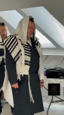 ווידיאוס פון די יארצייט אין קערעסטיר 