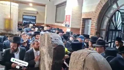 תפילות פאר כ"ק אדמו"ר מבעלזא שליט"א לרפו"ש אין קערעסטיר 