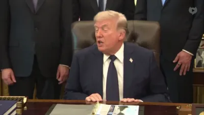 טראמפ זאגט אז אמעריקע האט פולע קאנטראל אויפן הארמוז דורכגאנג 